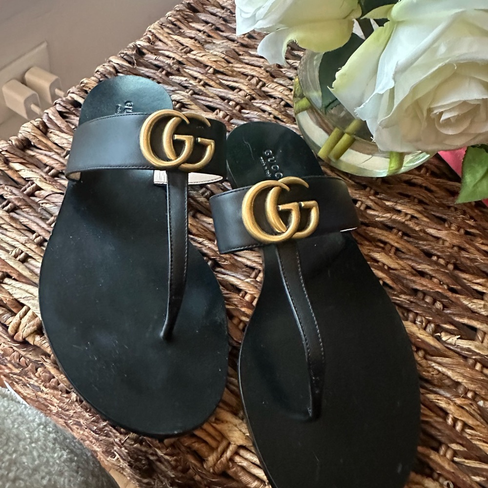 Gucci Black Sandals with Gold Logo